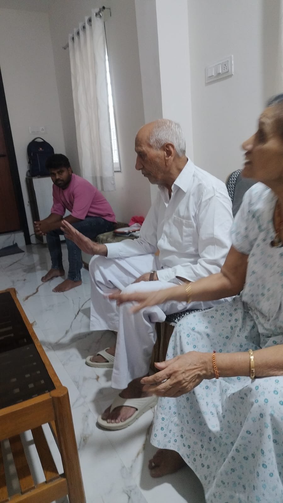 Family members receiving home care support